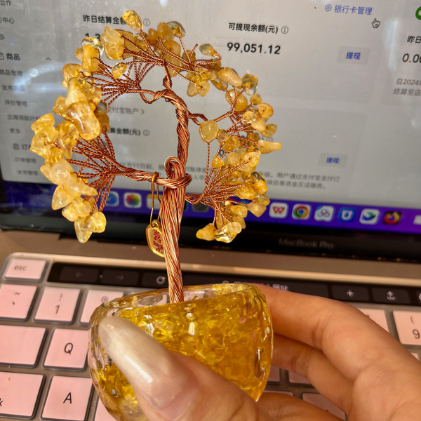 Dreamy Cloud Vase